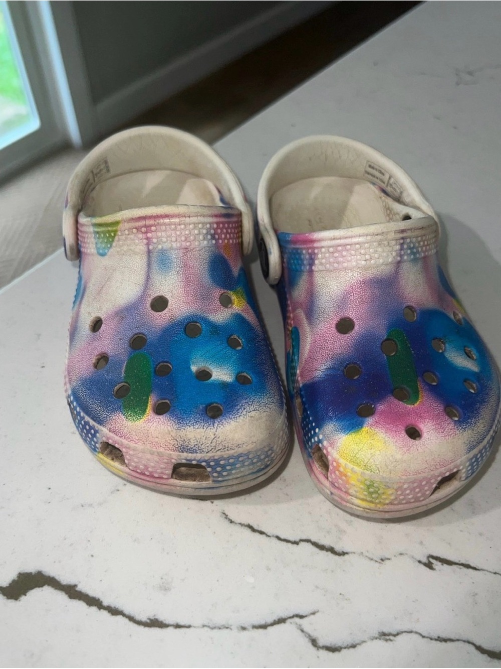 CROCS Kids Tie-Dye Water Clogs — White with Blue, Pink, Green, Yellow Accents